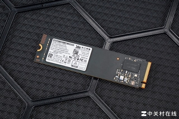 長江存儲PC411 1TB固態(tài)硬盤上手：新一代OEM神盤誕生