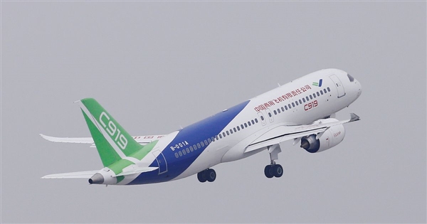 國產(chǎn)大飛機(jī)全面取代波音、空客：C919訂單數(shù)已超千架、三大航訂300架