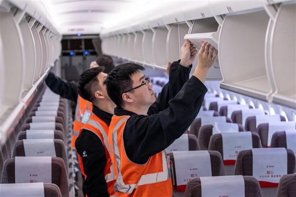 全球第一架的第一次！C919國(guó)產(chǎn)大飛機(jī)完成4A檢