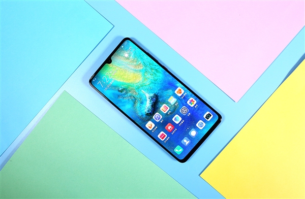 領(lǐng)先美國(guó)等西方！華為徐直軍：推進(jìn)5.5G商用 助力我國(guó)成通信網(wǎng)絡(luò)強(qiáng)國(guó)