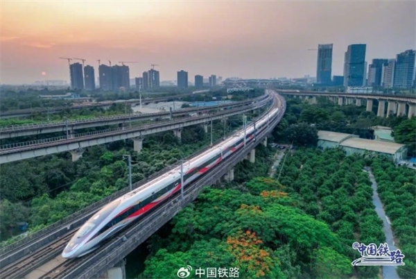 中國(guó)鐵路 6 月 15 日起實(shí)行新的列車(chē)運(yùn)行圖
