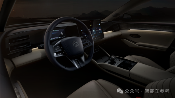 油耗2.9續(xù)航2100km！全球先進(jìn)插混發(fā)布：9.98萬(wàn)工業(yè)奇跡開回家
