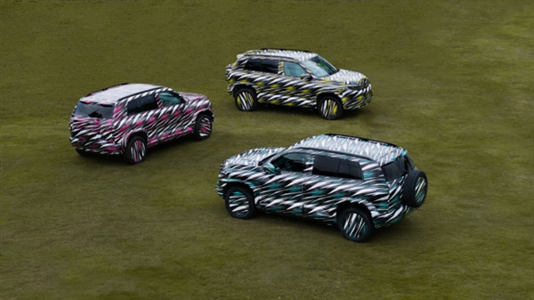 定位中型硬派SUV！方程豹豹3預(yù)告圖公布：采用紅藍(lán)黃三種涂裝