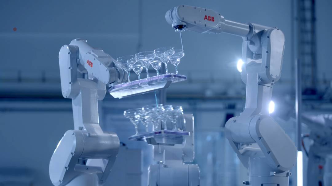 ABB 推出新一代 OmniCore 機器人控制平臺