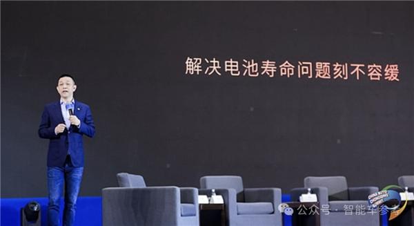 車圈大佬在重慶吵起來了！李書福開炮降價助長偷工減料