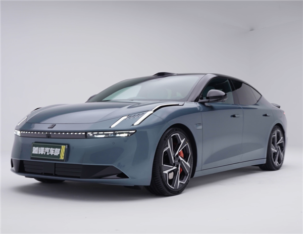 領(lǐng)克的純電車(chē)來(lái)了 想買(mǎi)極氪001的該糾結(jié)了