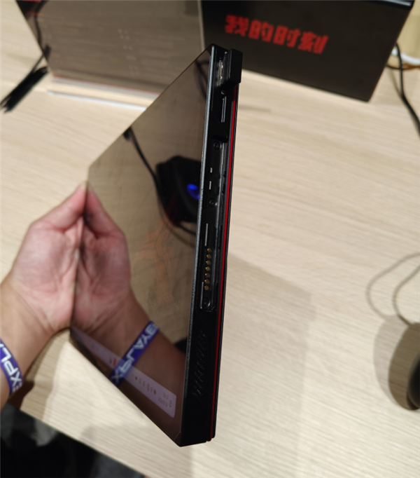 壹號本X1mini三合一電腦發(fā)布：銳龍7 8840U處理器 5699元起