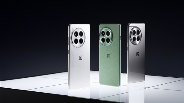 一加Ace 3 Pro全家福出爐：玻璃、陶瓷、皮革三種旗艦材質(zhì)