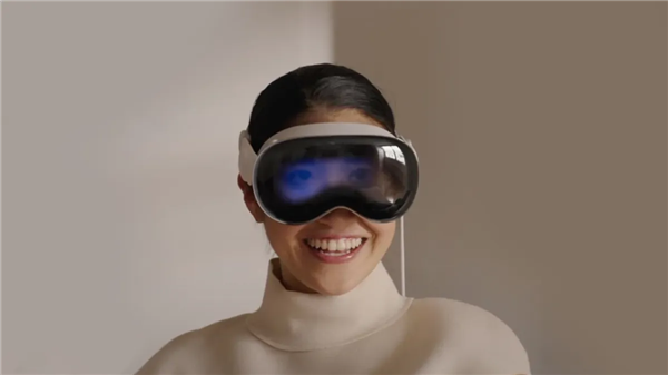 需依賴iPhone/Max！Vision Pro廉價(jià)版曝光：蘋(píng)果降配 不能單獨(dú)使用