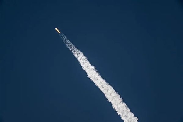 史上第一枚22手獵鷹九號火箭誕生！星鏈衛(wèi)星逼近6700顆