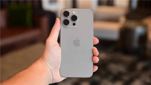 Apple Intelligence不會(huì)永久免費(fèi)！蘋果AI未來(lái)會(huì)收費(fèi)