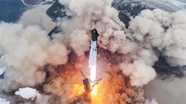 人類史上強(qiáng)！馬斯克宣布星艦8月第5次試飛：回收超大膽 要用塔架接火箭
