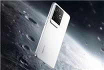 實(shí)時(shí)打探敵情！Redmi王騰“偷看”真我GT6發(fā)布會(huì)