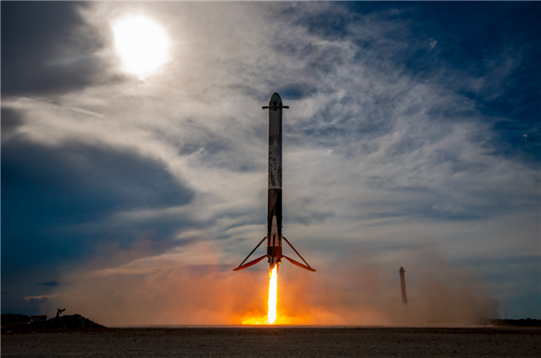 難得一見(jiàn)的奇觀！SpaceX四個(gè)整流罩同時(shí)上路