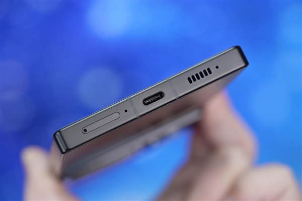 完美真全面屏！努比亞Z60 Ultra領(lǐng)先版圖賞