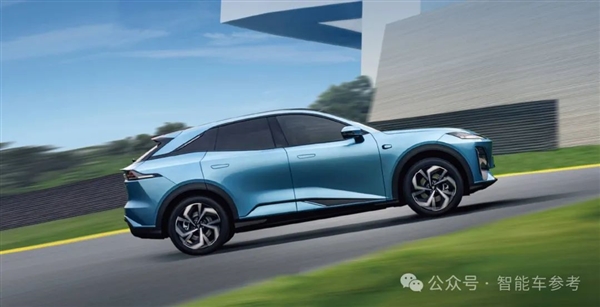 史上便宜華為智駕車！深藍S07視覺輕松挑戰(zhàn)重慶魔鬼高架
