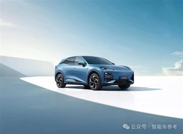 史上便宜華為智駕車！深藍S07視覺輕松挑戰(zhàn)重慶魔鬼高架
