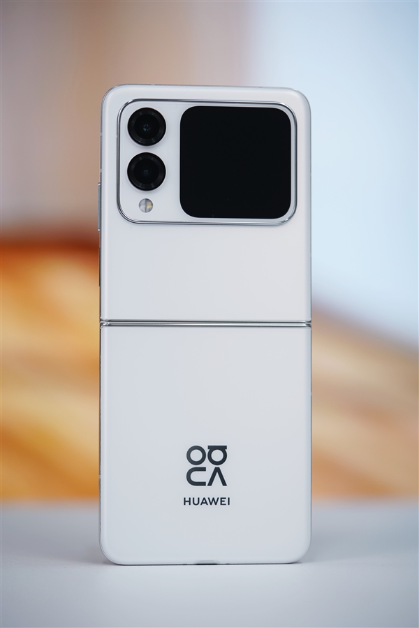 華為首款nova小折疊！nova Flip圖賞