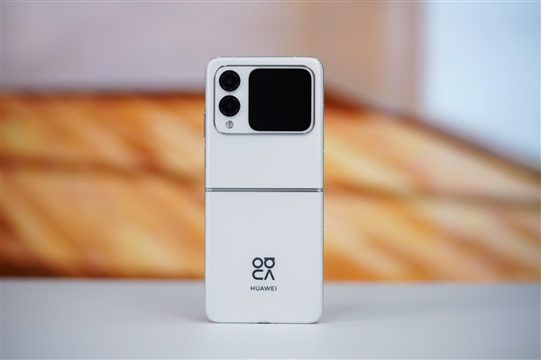 華為首款nova小折疊！nova Flip圖賞