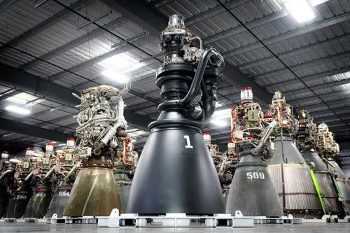 吹成藝術(shù)品的星艦第三代發(fā)動機(jī)：被網(wǎng)友說像放屁槍