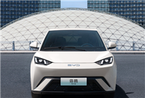 新一代主流代步車(chē) 海鷗獲純電轎車(chē)+A00級(jí)車(chē)型月銷(xiāo)雙冠軍