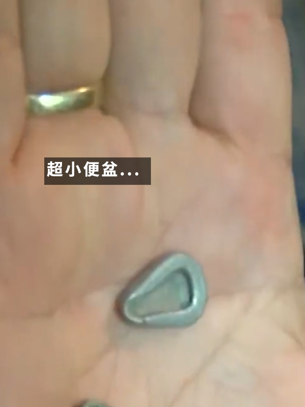 口味重的收藏家！40年收集163個(gè)便盆