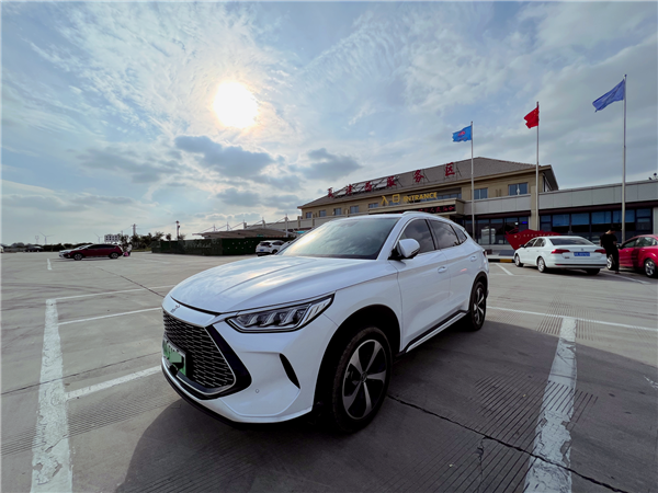 突然！消息稱比亞迪要收購美國第三大汽車公司克萊斯勒 官方回應(yīng)不實(shí)消息