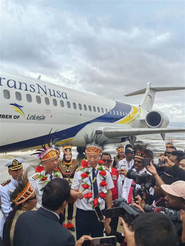 1600×30米！國(guó)產(chǎn)飛機(jī)ARJ21在印尼完成短窄跑道演示驗(yàn)證任務(wù)