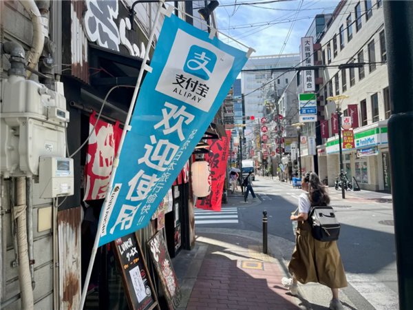 出了趟國 發(fā)現(xiàn)世界就是個(gè)巨大的“中國城”