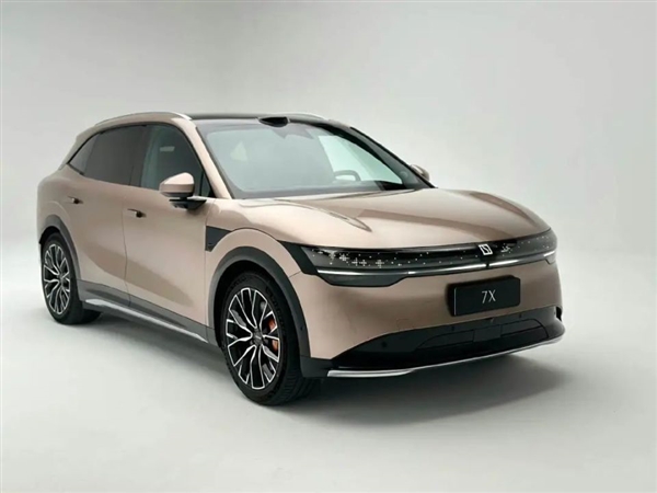比亞迪豪氣包館 極氪新SUV開賣 成都車展不止是促銷會
