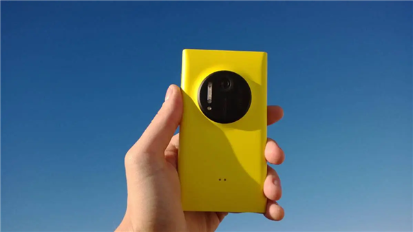 夢回諾基亞Lumia 1020！HMD新機曝光：奧利奧重出江湖