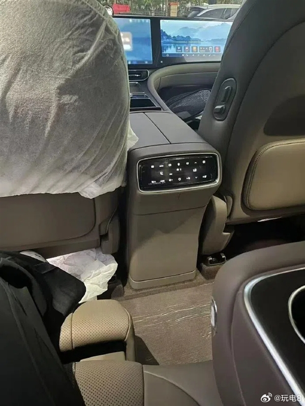 疑問(wèn)界M9五座版實(shí)車(chē)曝光：庫(kù)里南同款“攬境座椅”首次公開(kāi)