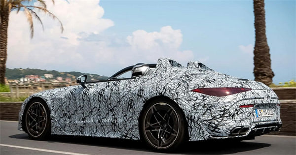 有錢人的大玩具！奔馳AMG PureSpeed上路測(cè)試：2025年全球首發(fā)