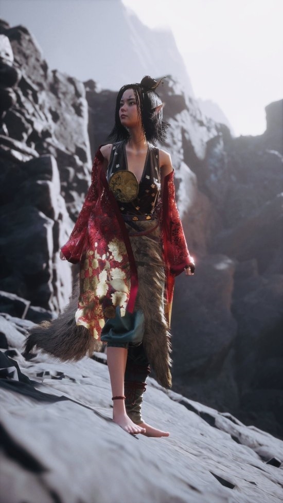 美女COS《黑神話：悟空》小狐貍萍萍：嬌美可愛身材吸睛