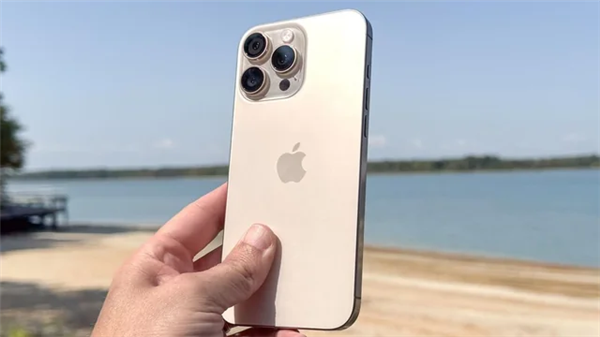 iPhone 16 Pro系列首發(fā)翻車：用戶實測觸摸屏失靈