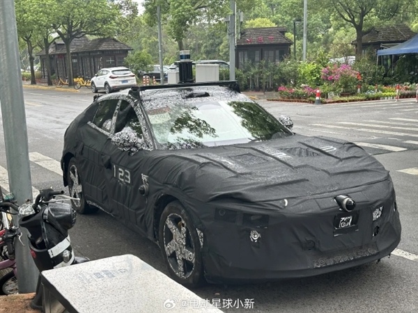 雷軍大招越來越近！小米SUV路試諜照又曝光：越看越有法拉利purosangue味道