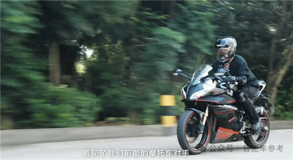 11萬(wàn)！省油SUV開回家：虧電油耗3L比摩托車還低