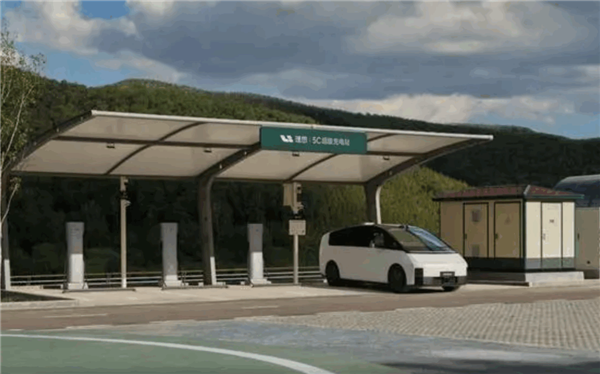 理想汽車(chē)工作人員回應(yīng)高速充電樁向第三方開(kāi)放：接到相關(guān)通知了