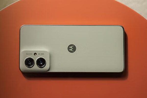 千元機(jī)掀起AI普及風(fēng)暴！聯(lián)想moto g55預(yù)售：1299元起