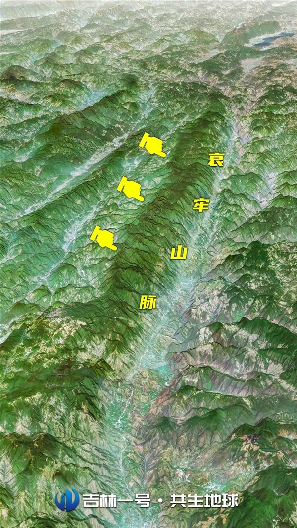 吉林一號(hào)3D衛(wèi)星視角看兇險(xiǎn)的哀牢山：進(jìn)去就是送命！