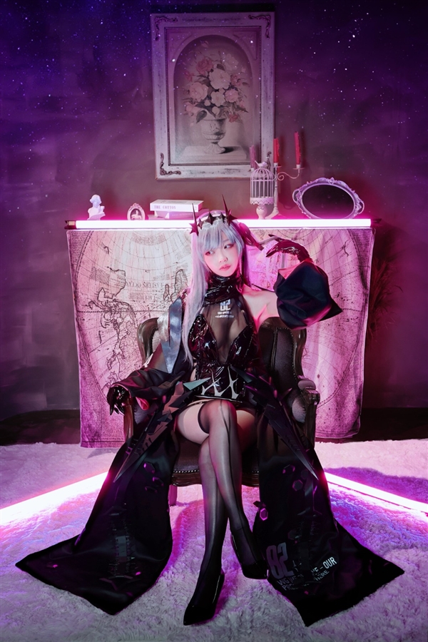 ShiftUP美女員工Cos《星刃》《妮姬》：很性感！很還原