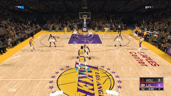 黑人男子玩《NBA 2K》破防：將嬰兒摔向墻壁 生機(jī)渺茫