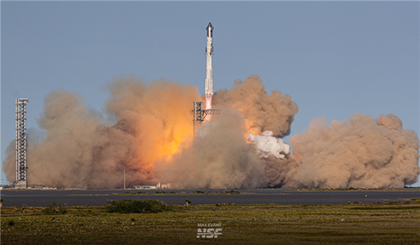 SpaceX星艦第六飛官方美圖：巔峰科技的暴力美學(xué)