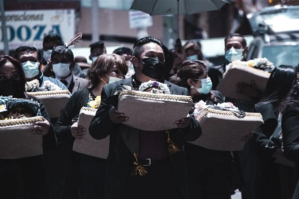 美洲土著將頭骨視為幸運物收藏：去世一年就挖墳 陌生人的也要