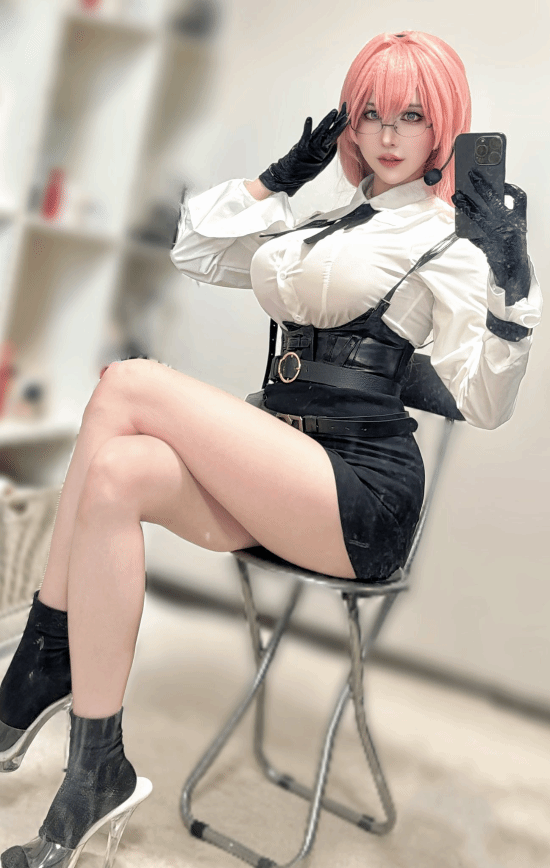 日本美女推主COS《絕區(qū)零》月城柳：還原度完美