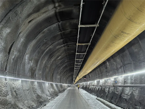 單日掘進45.3米！“溫宿號”TBM掘進機刷新全球同類工程紀錄