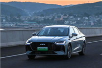 劍指比亞迪秦PLUS DM-i！奇瑞風(fēng)云A8L今日上市：滿油滿電能跑2307.8km