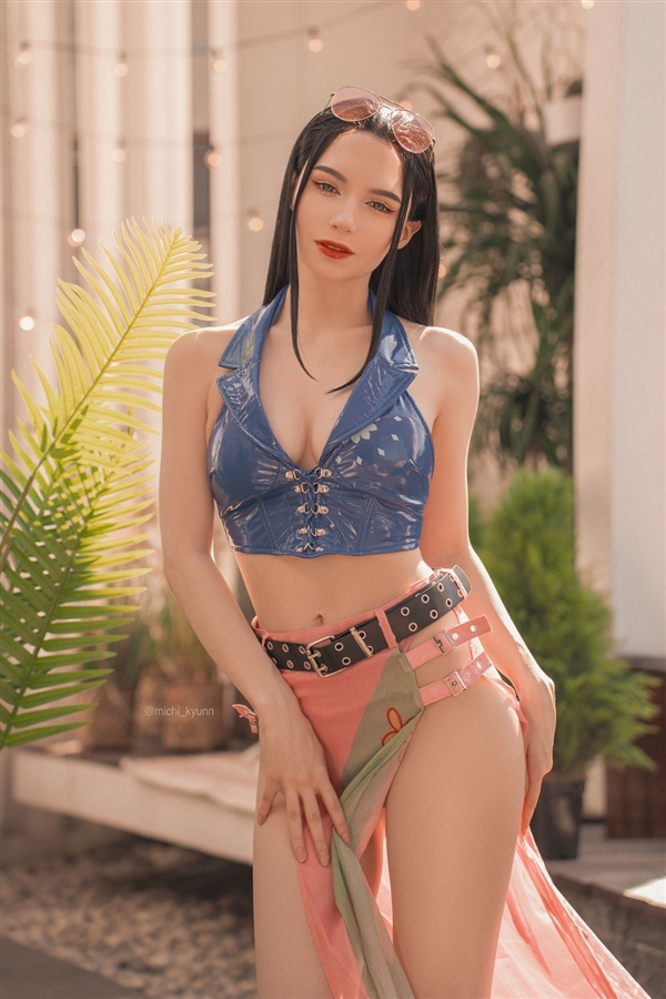 俄羅斯美女COS《巫師3》希里圖賞：熱辣非凡