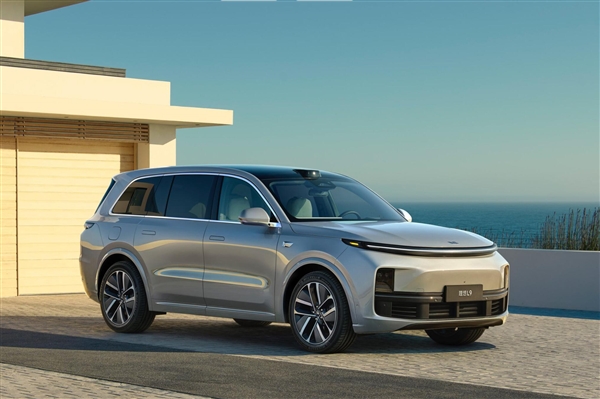 李想：過(guò)去全世界好的汽車是德國(guó)人造的 今天好的智能汽車是中國(guó)企業(yè)造的