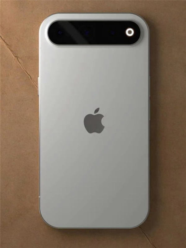 六年磨一劍！iPhone 17 Air真機(jī)泄露：橫向三攝設(shè)計(jì)大變革